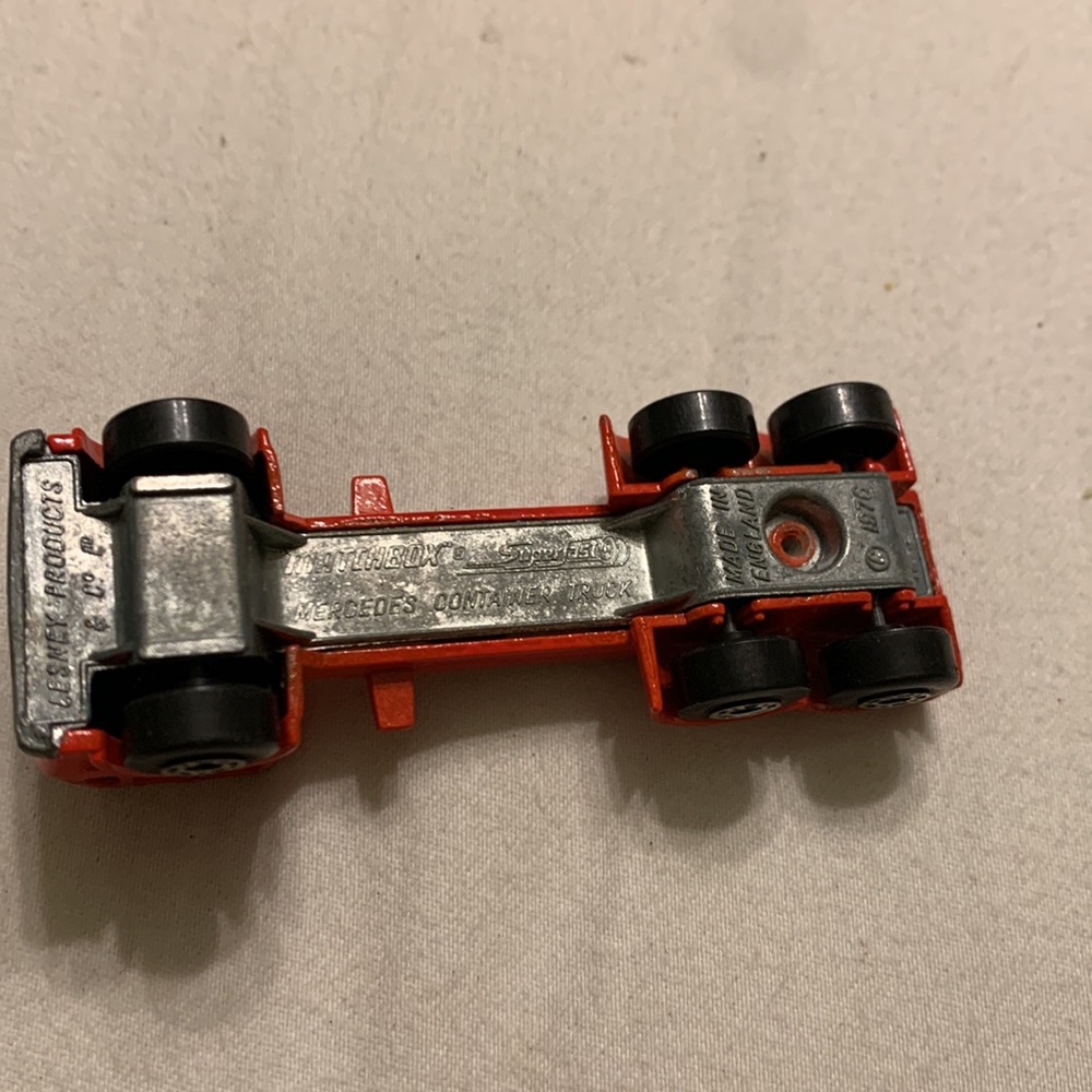 1976 Matchbox Mercedes Container Truck #42 England Superfast  (Mint) - Picture 5 of 11